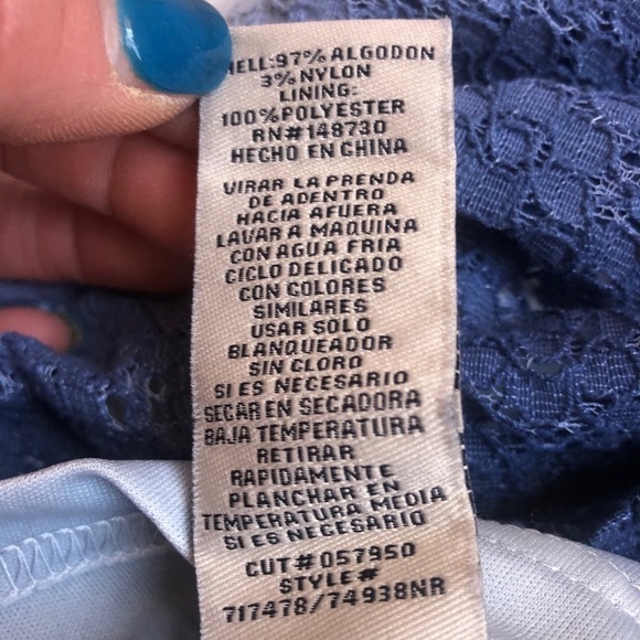 Blue and white ombre lace sundress. Size 8 - Picture 8 of 8